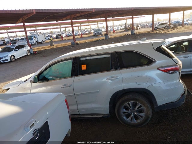 Toyota Highlander Le Plus V6 2015 5TDZKRFH7FS098825 Image 14
