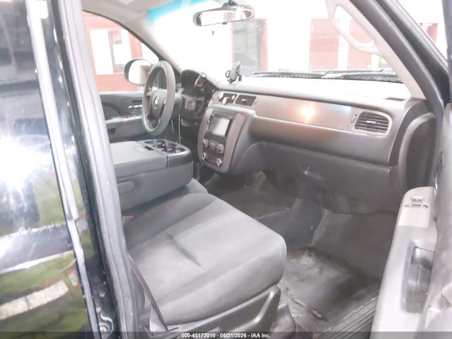 45172010 :رقم المزاد ، 1GNSK2E08CR206150 vin ، 2012 Chevrolet Tahoe Commercial Fleet مزاد بيع