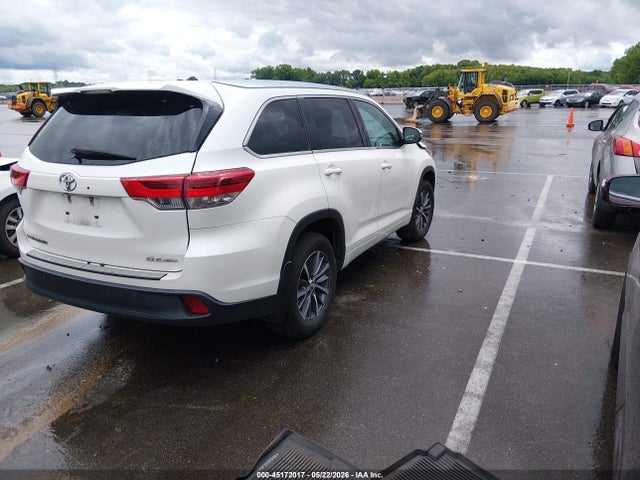 45172017 :رقم المزاد ، 5TDJZRFH3HS508242 vin ، 2017 Toyota Highlander Xle مزاد بيع