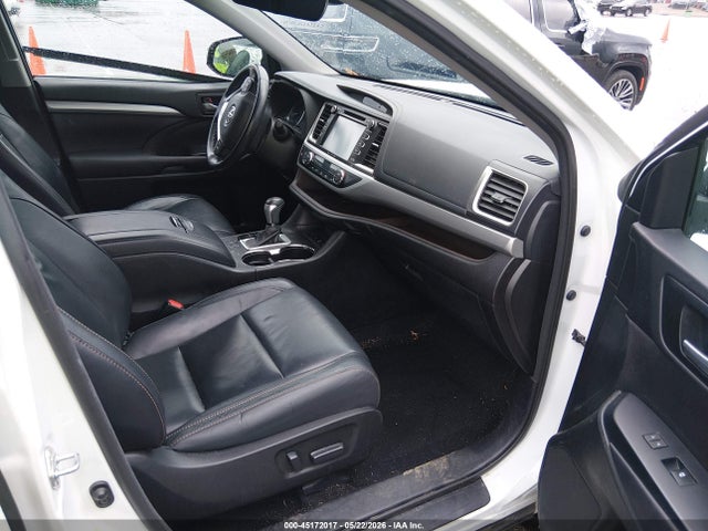 45172017 :رقم المزاد ، 5TDJZRFH3HS508242 vin ، 2017 Toyota Highlander Xle مزاد بيع