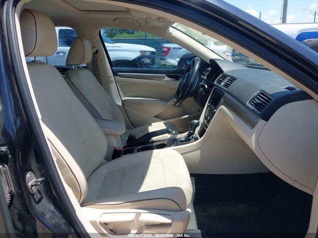 Продажа на аукционе авто 2017 Volkswagen Passat 1.8t Se, vin: 1VWBT7A33HC013057, номер лота: 45172059