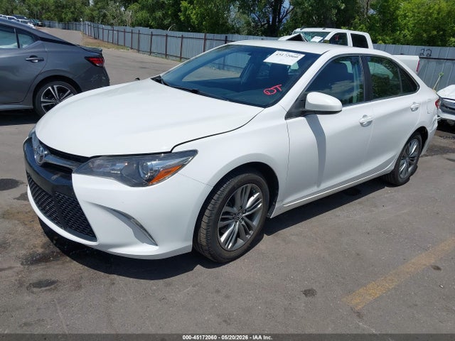 2015 Toyota Camry Se მანქანა იყიდება აუქციონზე, vin: 4T1BF1FK1FU061635, აუქციონის ნომერი: 45172060