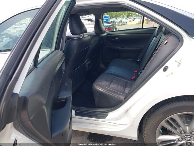 2015 Toyota Camry Se მანქანა იყიდება აუქციონზე, vin: 4T1BF1FK1FU061635, აუქციონის ნომერი: 45172060
