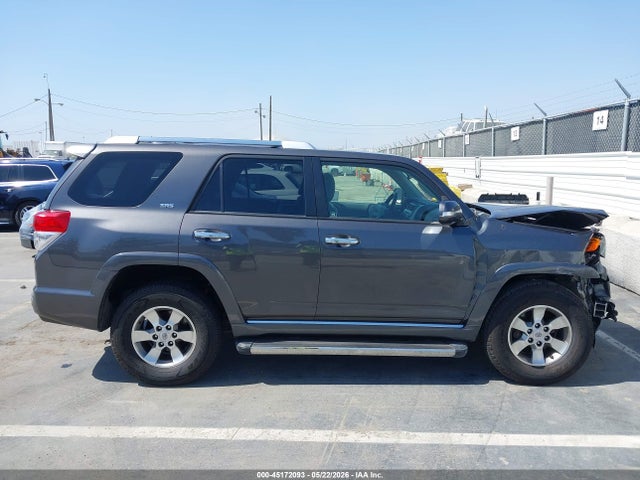 2011 Toyota 4runner Sr5 V6 მანქანა იყიდება აუქციონზე, vin: JTEZU5JR1B5033368, აუქციონის ნომერი: 45172093