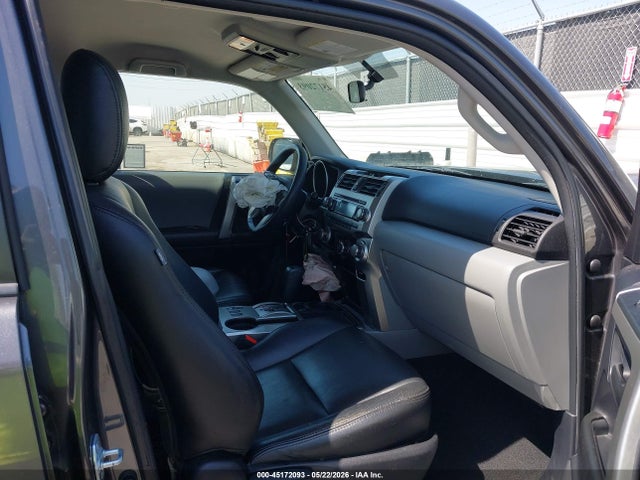 2011 Toyota 4runner Sr5 V6 მანქანა იყიდება აუქციონზე, vin: JTEZU5JR1B5033368, აუქციონის ნომერი: 45172093
