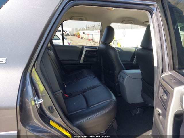 2011 Toyota 4runner Sr5 V6 მანქანა იყიდება აუქციონზე, vin: JTEZU5JR1B5033368, აუქციონის ნომერი: 45172093
