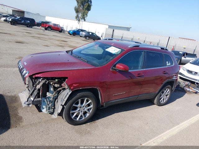 1C4PJLCB7HW561797 Jeep Cherokee Latitude Fwd