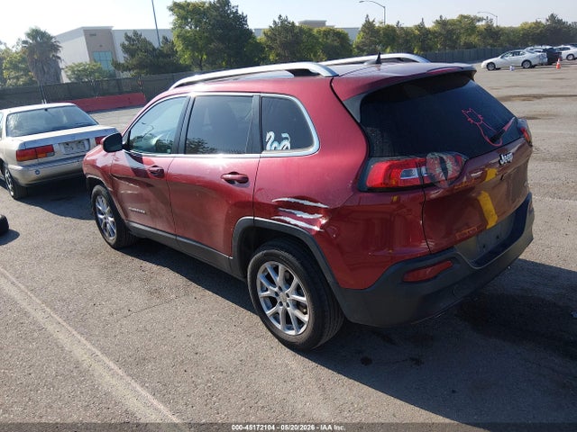 1C4PJLCB7HW561797 Jeep Cherokee Latitude Fwd