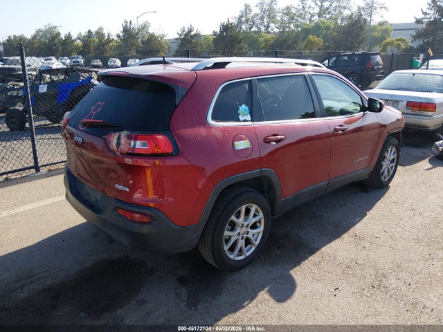 1C4PJLCB7HW561797 Jeep Cherokee Latitude Fwd