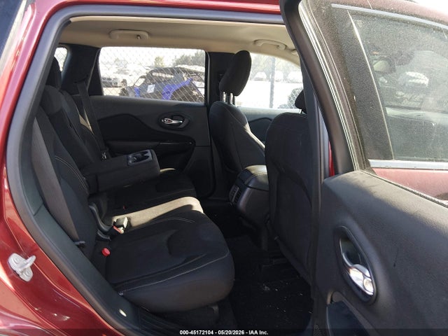 1C4PJLCB7HW561797 Jeep Cherokee Latitude Fwd