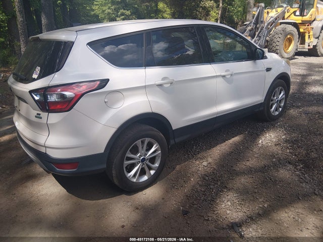 45172108 :رقم المزاد ، 1FMCU0GD6HUB49684 vin ، 2017 Ford Escape Se مزاد بيع