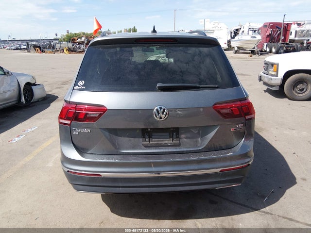 3VV2B7AX1JM151386 Volkswagen Tiguan 2.0t Se/2.0t Sel