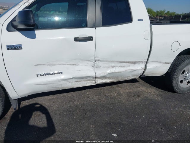 Aukcja sprzedaży 2017 Toyota Tundra Sr5 5.7l V8, vin: 5TFRW5F19HX213874, numer aukcji: 45172174