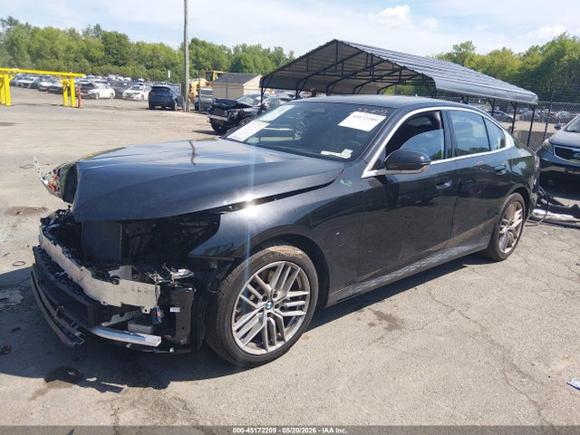 2024 Bmw 530i Xdrive მანქანა იყიდება აუქციონზე, vin: WBA53FJ06RCS33758, აუქციონის ნომერი: 45172209