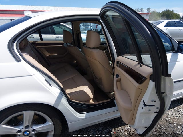 Продаж на аукціоні авто 2005 Bmw 325i, vin: WBAEV33455KW18057, номер лоту: 45172216