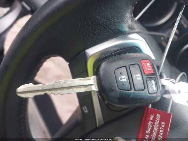 45172259 :رقم المزاد ، 4T1BF1FK9HU362981 vin ، 2017 Toyota Camry Se مزاد بيع