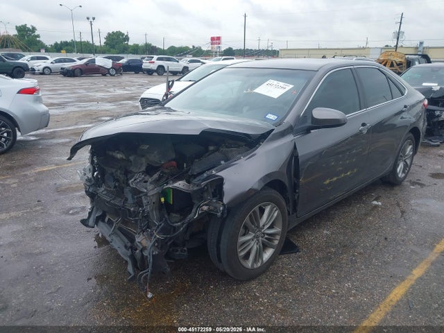 45172259 :رقم المزاد ، 4T1BF1FK9HU362981 vin ، 2017 Toyota Camry Se مزاد بيع