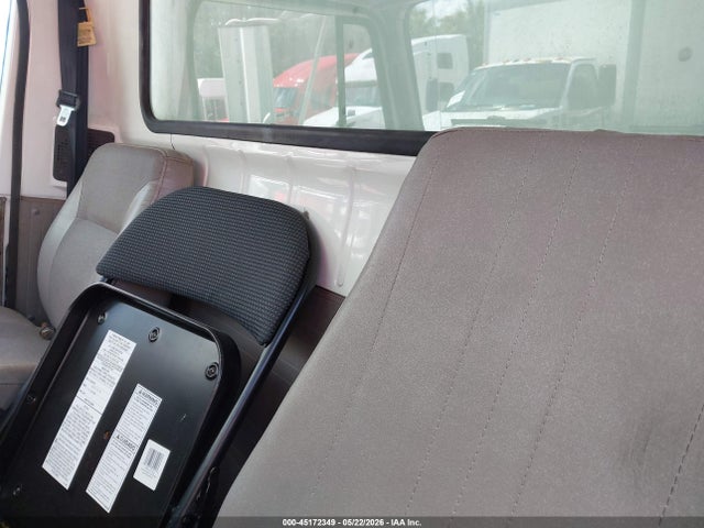 Продажа на аукционе авто 1998 International 4000 4700, vin: 1HTSLABM8WH571819, номер лота: 45172349