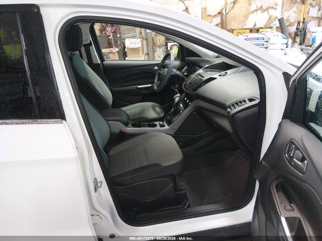 45172370 :رقم المزاد ، 1FMCU0G74GUA86335 vin ، 2016 Ford Escape Se مزاد بيع
