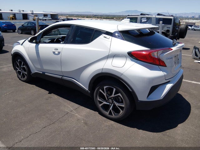 Toyota C-HR XLE 2021 NMTKHMBX6MR128327 Image 3
