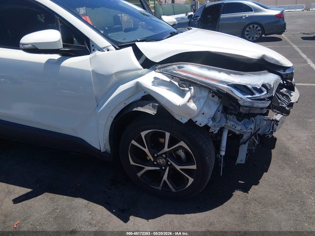 Toyota C-HR XLE 2021 NMTKHMBX6MR128327 Image 6