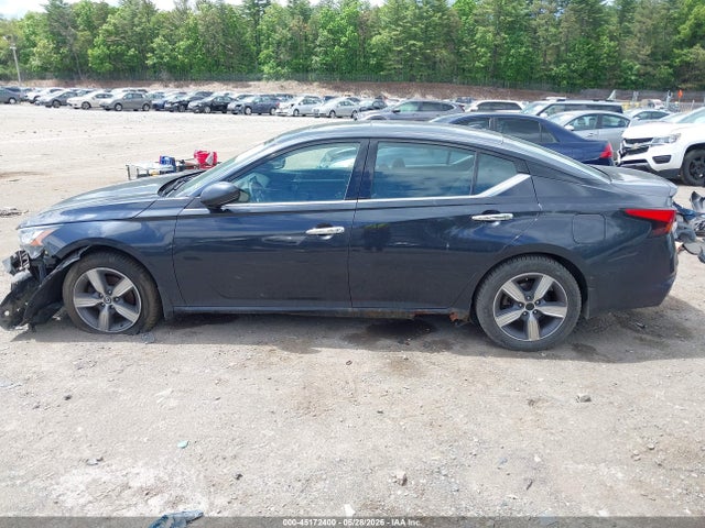 1N4BL4DW6KC128823 Nissan Altima 2.5 Sv