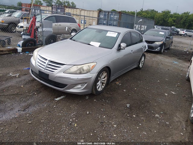 2013 Hyundai Genesis 3.8 მანქანა იყიდება აუქციონზე, vin: KMHGC4DD8DU228977, აუქციონის ნომერი: 45172445