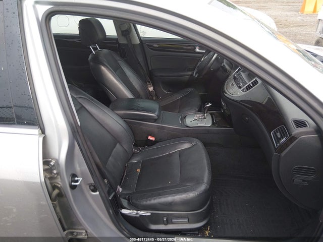 2013 Hyundai Genesis 3.8 მანქანა იყიდება აუქციონზე, vin: KMHGC4DD8DU228977, აუქციონის ნომერი: 45172445