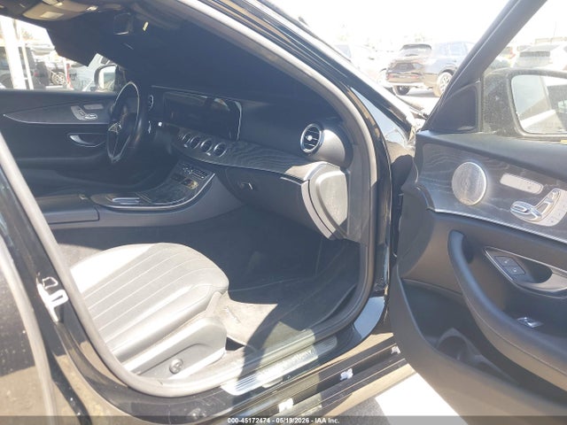 45172474 :رقم المزاد ، W1KZF8DB3MA928438 vin ، 2021 Mercedes-benz E 350 مزاد بيع