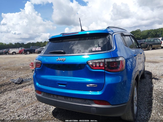 45172504 :رقم المزاد ، 3C4NJCBB6NT106689 vin ، 2022 Jeep Compass Latitude Fwd مزاد بيع