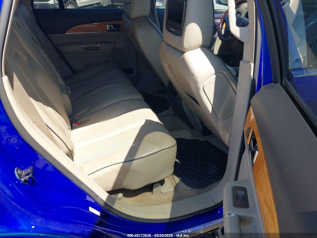 45172536 :رقم المزاد ، 2LMDJ6JK2BBJ17369 vin ، 2011 Lincoln Mkx مزاد بيع