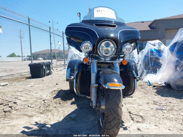 1HD1MAD17HB860655 Harley-Davidson Flhtcutg Tri Glide Ultra