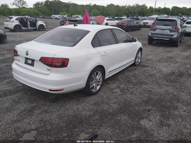 2017 Volkswagen Jetta 1.8t Sel მანქანა იყიდება აუქციონზე, vin: 3VWL17AJ8HM231504, აუქციონის ნომერი: 45172615