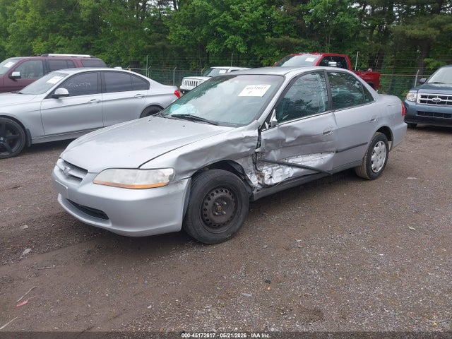 45172617 :رقم المزاد ، 1HGCG6651YA147367 vin ، 2000 Honda Accord 2.3 Lx مزاد بيع