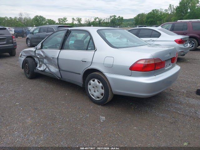 45172617 :رقم المزاد ، 1HGCG6651YA147367 vin ، 2000 Honda Accord 2.3 Lx مزاد بيع