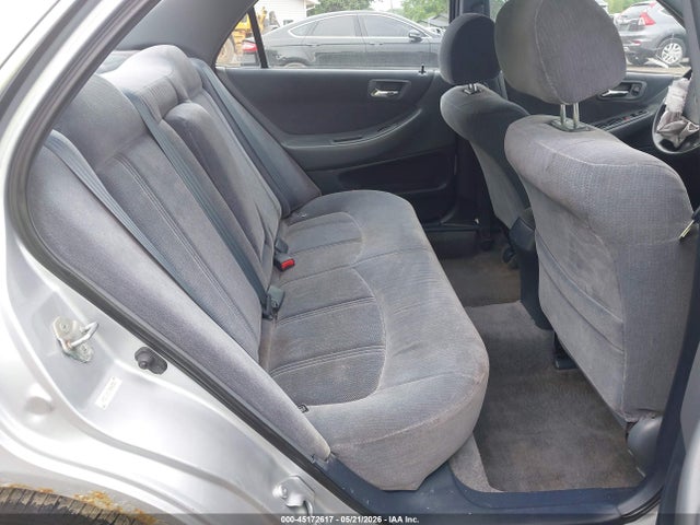 45172617 :رقم المزاد ، 1HGCG6651YA147367 vin ، 2000 Honda Accord 2.3 Lx مزاد بيع