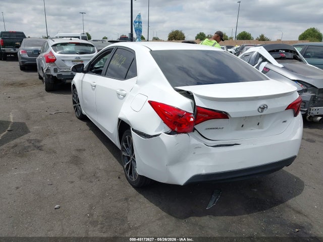 5YFBURHE8HP696058 Toyota COROLLA SE