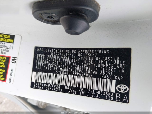 5YFBURHE8HP696058 Toyota COROLLA SE