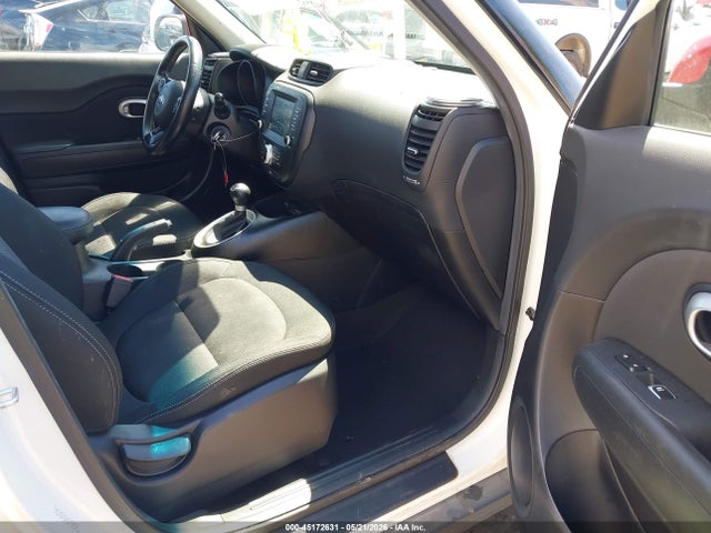 KIA SOUL + 2018 KNDJP3A50J7589359 Image 5