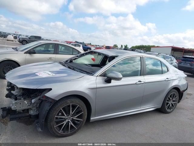 4T1G11AK1PU817588 Toyota CAMRY SE