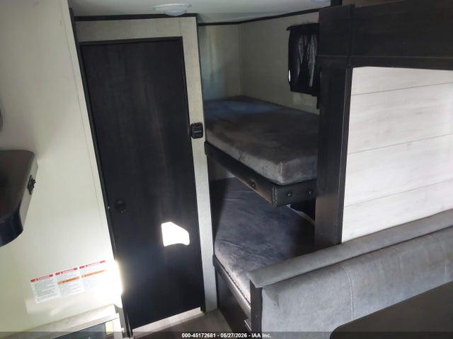 Auction sale of the 2022 Jayco Jay Flight, vin: 1UJBJ0AJ2N17B1001, lot number: 45172681