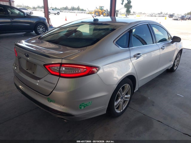 45172688 :رقم المزاد ، 3FA6P0SU2GR196061 vin ، 2016 Ford Fusion Energi Titanium مزاد بيع
