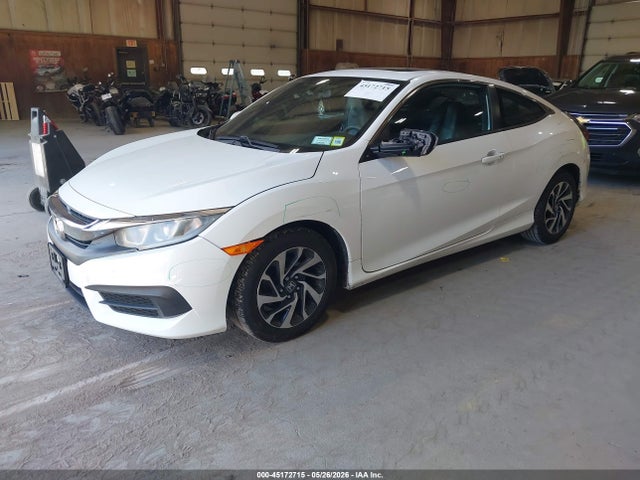 45172715 :رقم المزاد ، 2HGFC4B08GH305596 vin ، 2016 Honda Civic Lx-p مزاد بيع