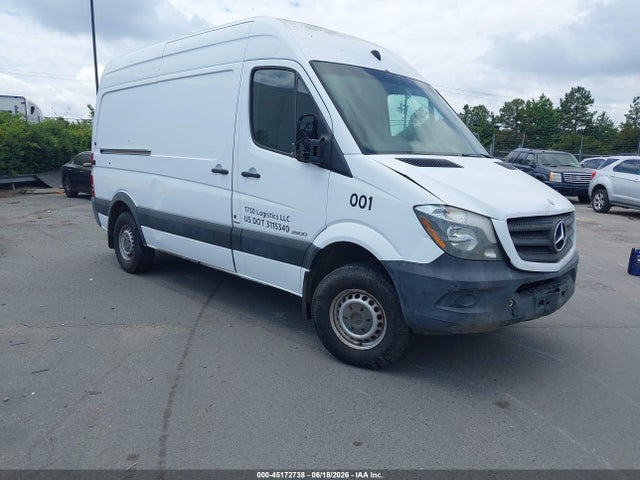 45172738 :رقم المزاد ، WD3PE7DC3E5884209 vin ، 2014 Mercedes-benz Sprinter 2500 Normal Roof مزاد بيع