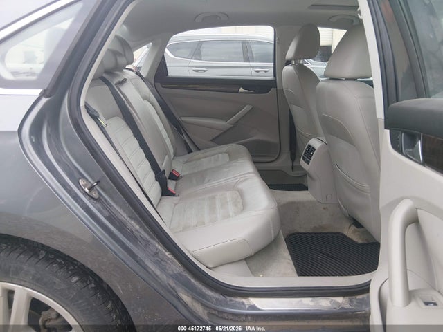 Продажа на аукционе авто 2014 Volkswagen Passat 2.0l Tdi Sel Premium, vin: 1VWCN7A36EC071593, номер лота: 45172745