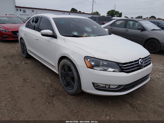 2015 Volkswagen Passat 1.8t Sel Premium მანქანა იყიდება აუქციონზე, vin: 1VWCS7A34FC047917, აუქციონის ნომერი: 45172762