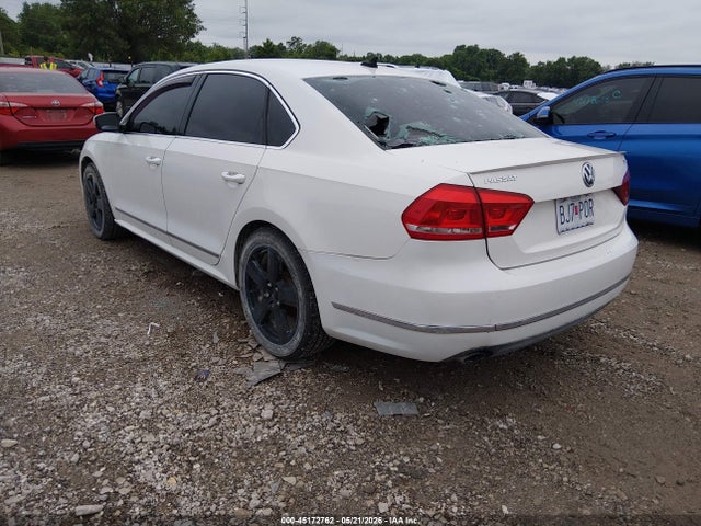 2015 Volkswagen Passat 1.8t Sel Premium მანქანა იყიდება აუქციონზე, vin: 1VWCS7A34FC047917, აუქციონის ნომერი: 45172762