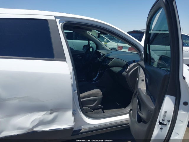 KL7CJKSB6LB315797 Chevrolet Trax Fwd Ls