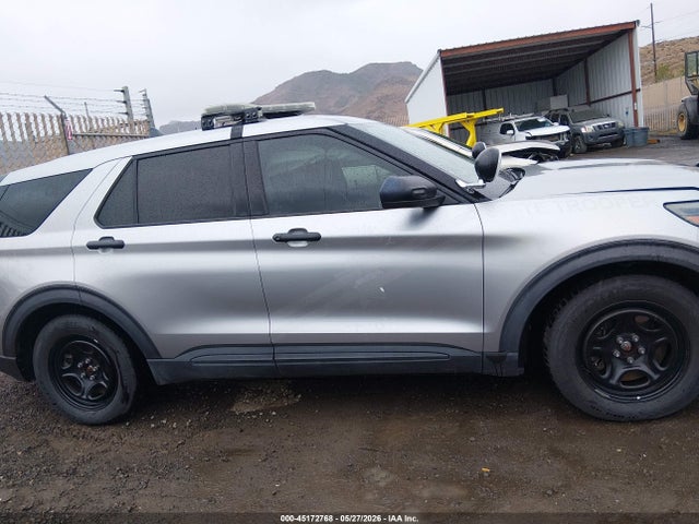 Ford Police Interceptor Utility 2021 1FM5K8AC2MNA05695 Image 13