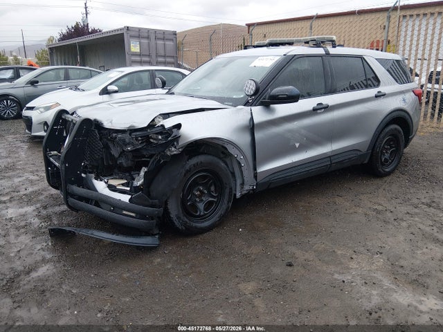 Ford Police Interceptor Utility 2021 1FM5K8AC2MNA05695 Image 2